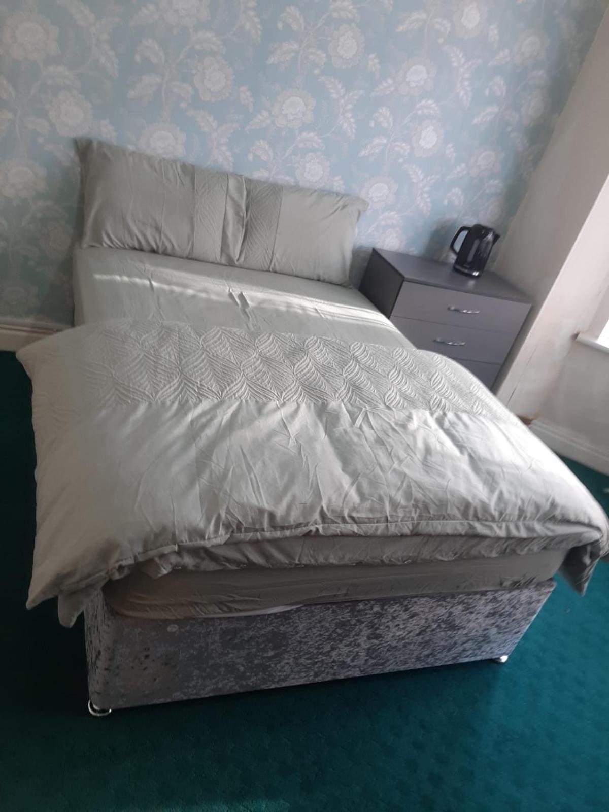 Appartement 4 Bedroom House In Lenton *